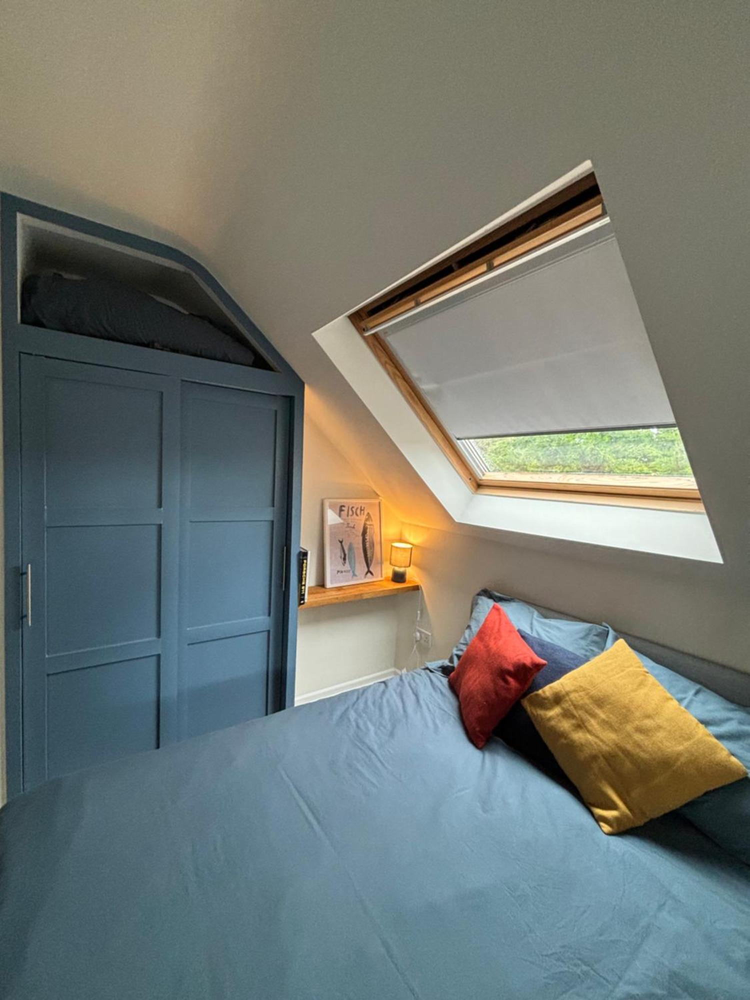 Lovely Spacious Loft Close To Train Station Worthing Exterior photo